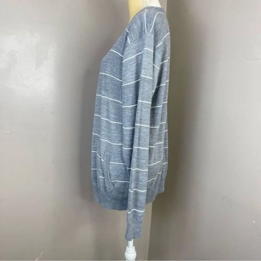 Women’s Sweater Cardigan 2XL Gray Stripe long sleeve V Neck